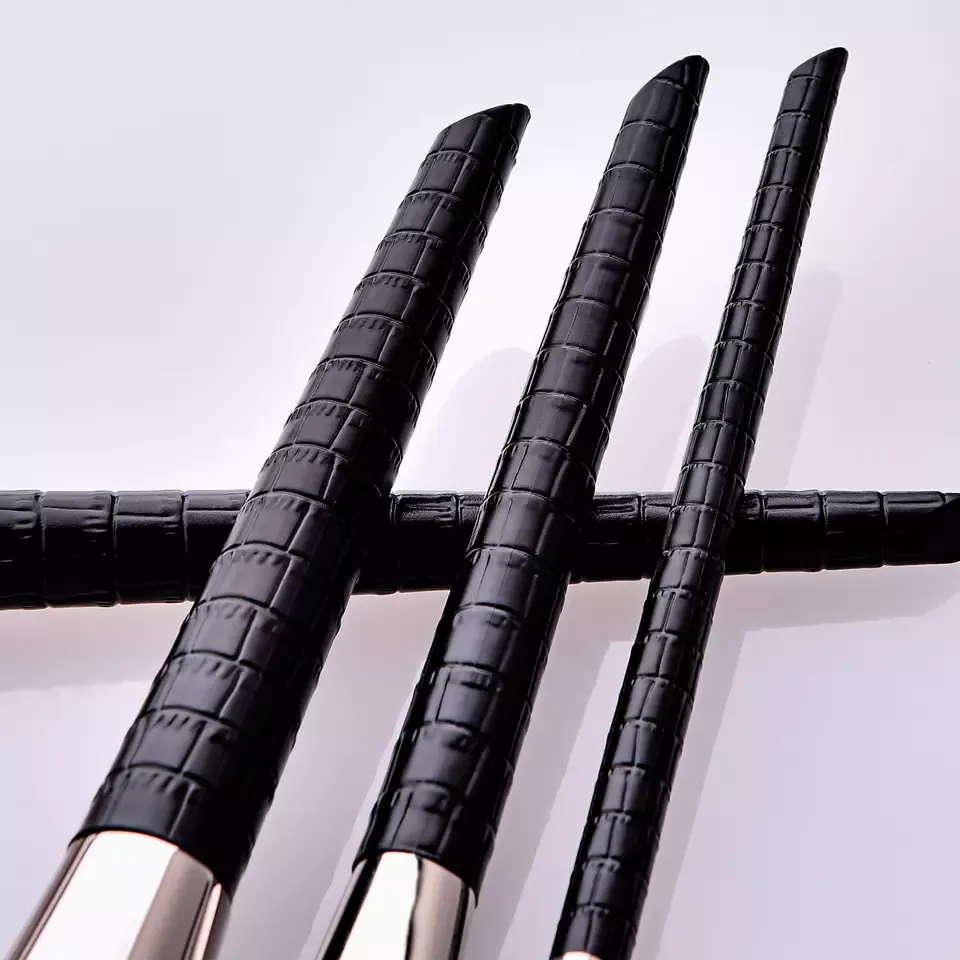 10 Piece Designer Pro Brush Set w/Stylish Bag - MQO 12 pcs