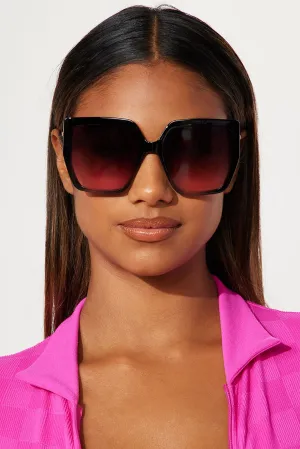 Beauty Queen Sunglasses - Black