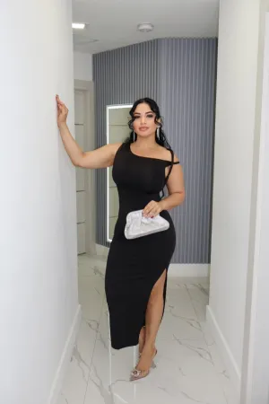 Black beauty dress