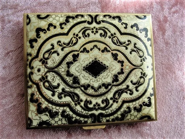VINTAGE 1950s Ladies Italian Leather Compact, Florentine Tooled Leather Purse Compact,Never Used Vintage Powder Compact,Collectible Compacts